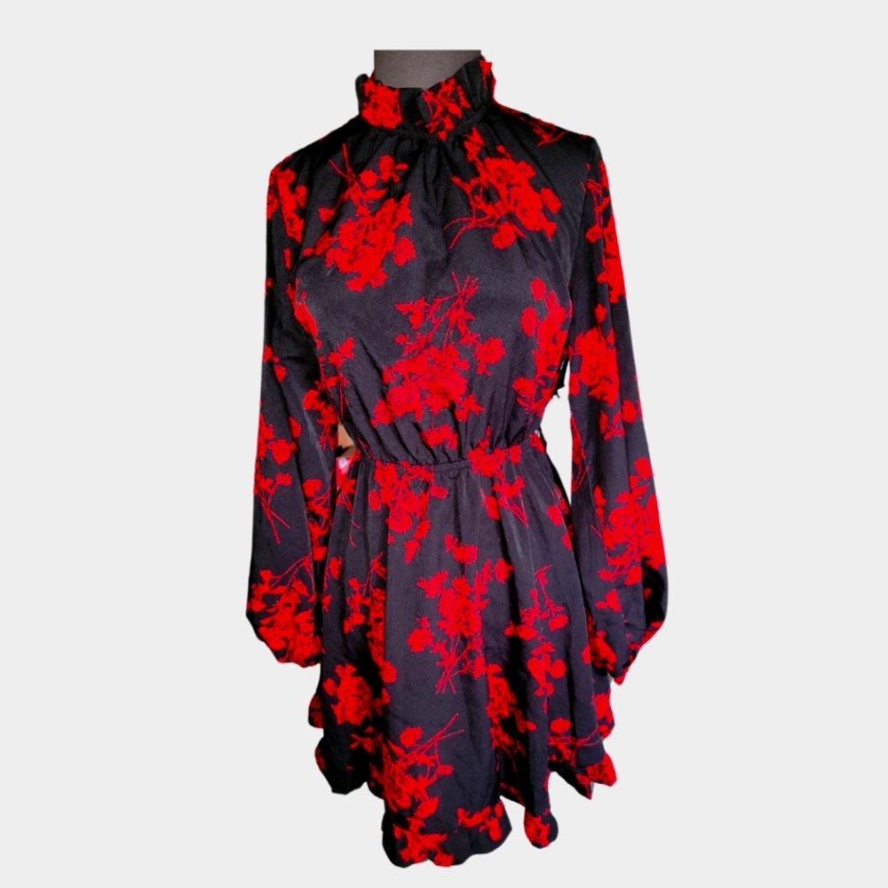 SIZE SMALL RED AND BLACK MINI COCKTAIL DRESS